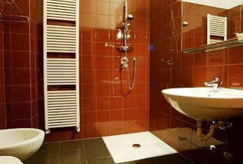 Albergo Al Caminetto 托尔博莱 外观 照片